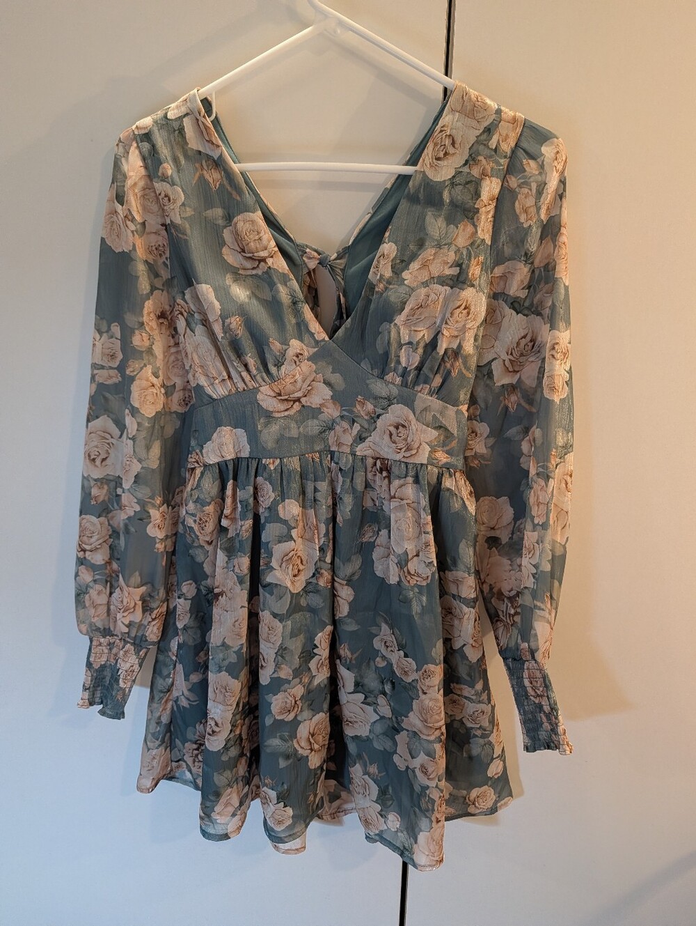 Altar'd State Floral V-Neck Peplum Dress in Sage and Cream Medium NWT